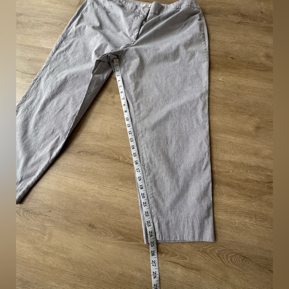 Talbots Woman Heritage Pant Womens 18W Blue White Stripe Cropped Straight Leg - Picture 6 of 8